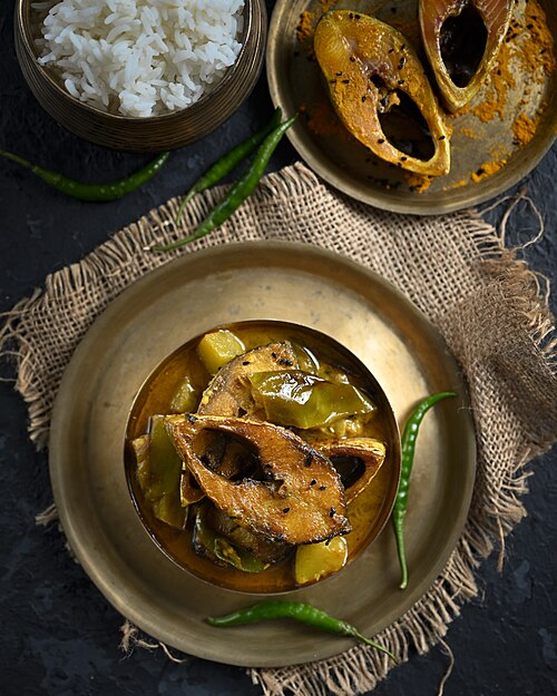 Hilsa Fish Curry
